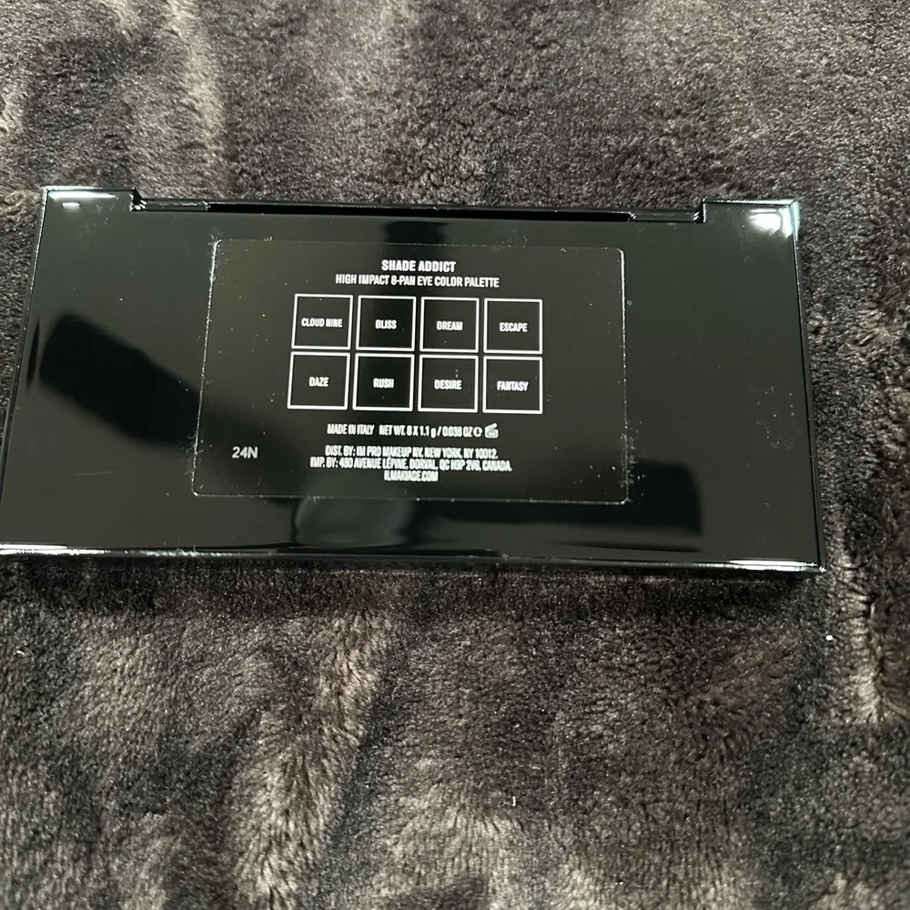 **New** Il Makiage High Impact 8-Pan Color Palette Shade Addict - Picture 9 of 14